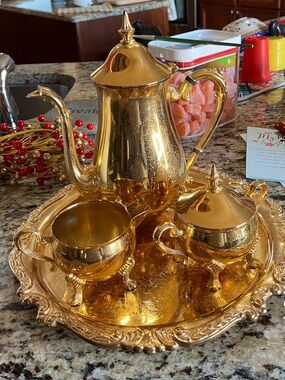 Sheridan Taunton Silversmiths Gold Tea Set.